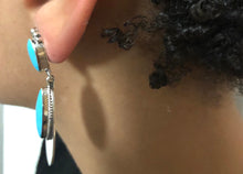 Load image into Gallery viewer, Turquoise earrings
